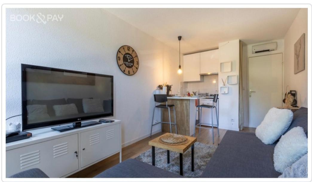 Cosy Isard P2000 Apartment